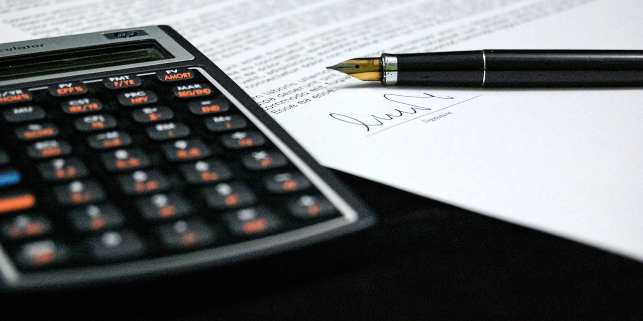 document-428338_1280