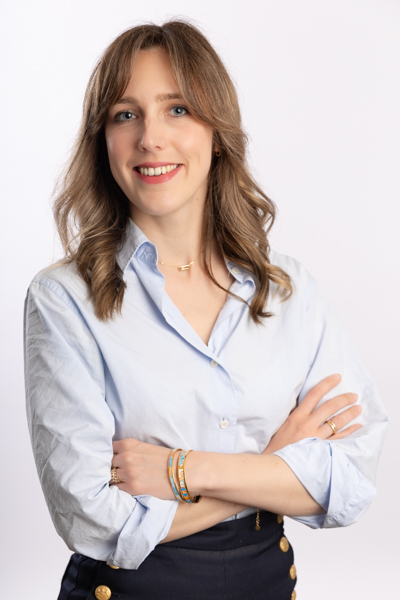 avocate collaboratrice droit des personnes